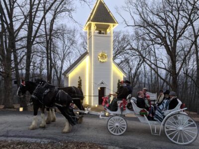 Christmas_carriage_ride_Shepherd_hills